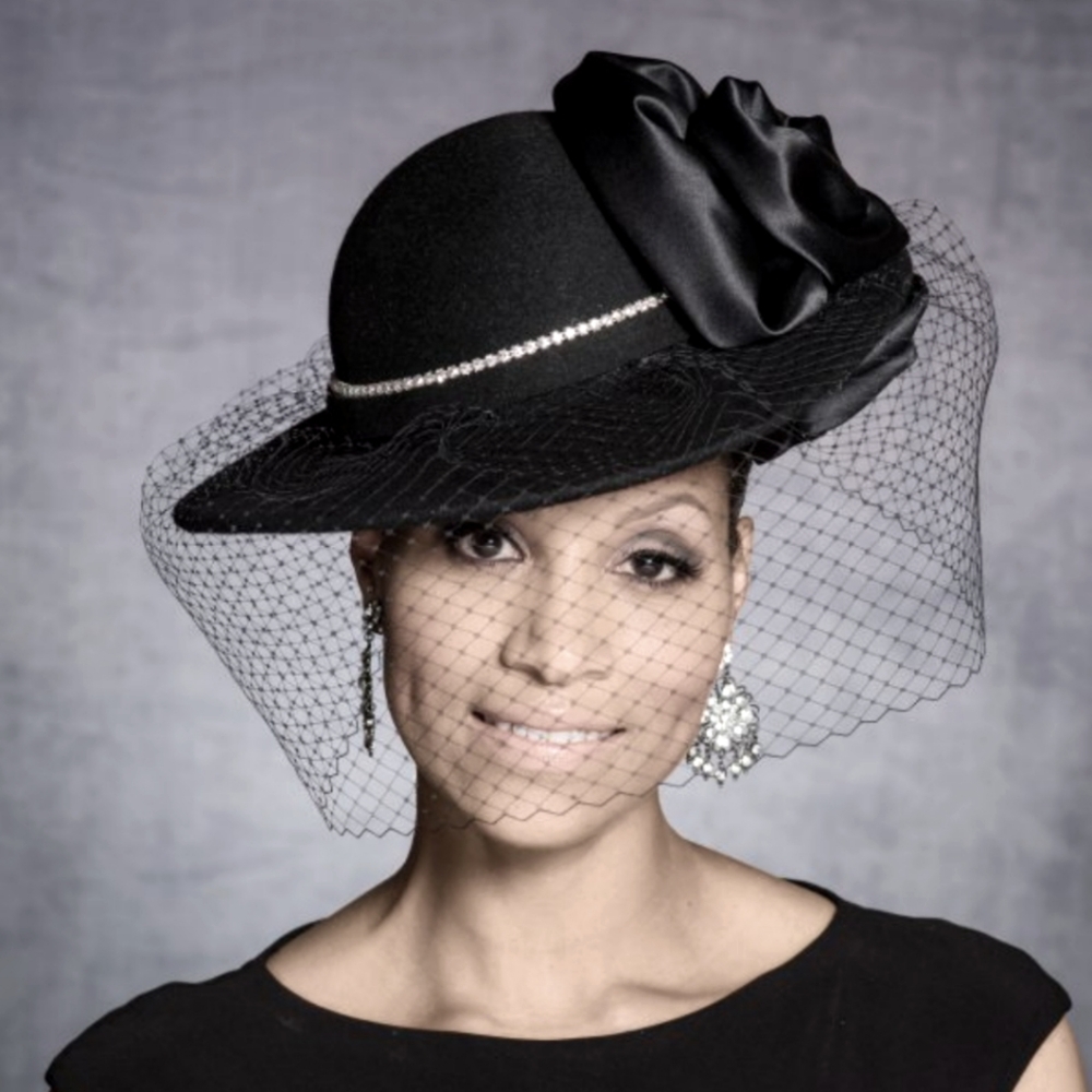 Vintage Funeral Hat🤍